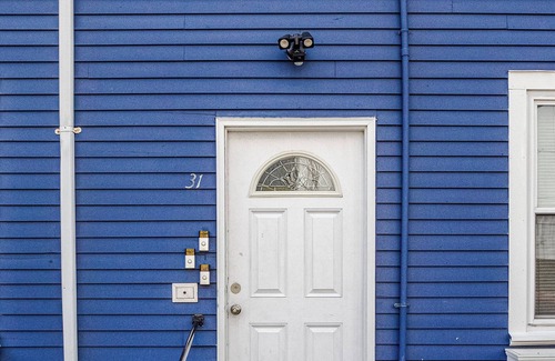 Columbus Park - Andrew Square Condo | Right Near Convention Center and Train Station