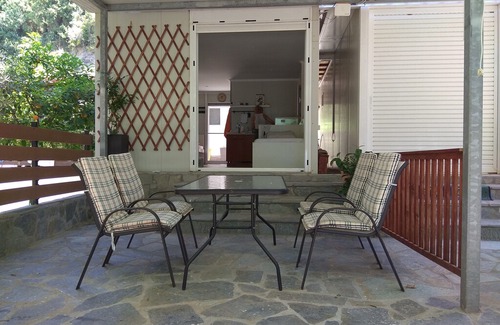 Zalongo House | Right next to the sea