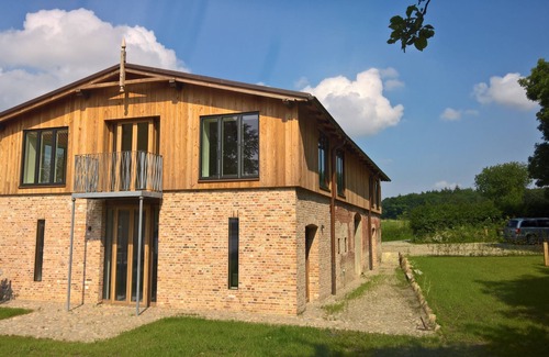 Rabenkirchen-Faulueck House | Right on the Schleiufer