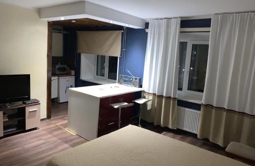 Tartu Apartment | Riia 10, 2-bedroom apartment - 2 big beds 1 extra bed-parking free