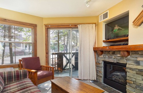 Snowshoe Apartment | Rimfire by Casago