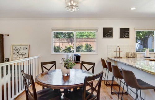 Santa Rosa House | Rincon Valley Wine Country Vacation Home