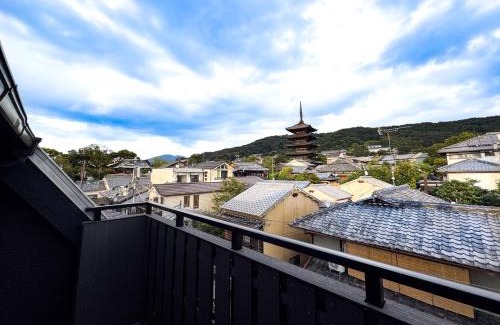 Sannenzaka Ninenzaka House | Rinn Yumemizaka Yumeko
