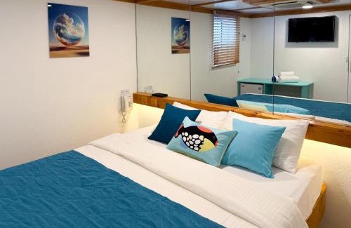 Farukolhufushi Island Boat Rental | Ritrella Floating Hotel