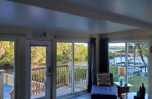 Riverview House | River Garden Charm on the Alafia