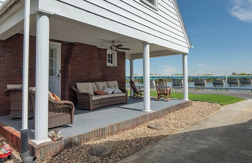 Wormleysburg House | River House - Harrisburg City Skyline Views with Game Room and Covered Porch