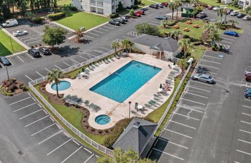 Carolina Forest House | River Oaks Resort Cozy Golf Course Unit 18F