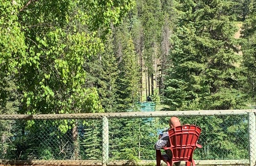 East Kootenay Condo | River View Garden level 2 bd bungalo condo sleeps 7