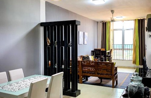 Bandar Kota Bharu Apartment | River View with Pool 3-bedroom - Yusmah Riverview