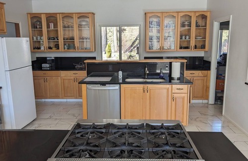 Vida House | RiverBend on the McKenzie Rivern