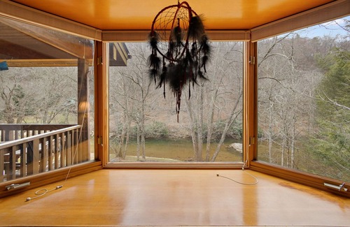 Boone Cabin | Riverfront Cabin with Hot Tub and Game Room