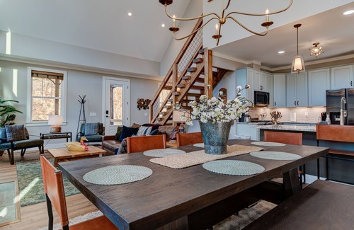 Cullowhee House | Riverfront on the Tuck! Close to WCU