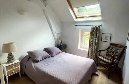 Aulnay-la-Riviere House | Riverfront pool and sauna house in a flower-filled park