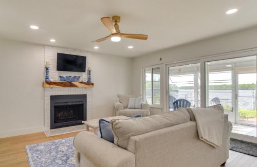 Ruskin House | Riverfront Ruskin Home with Boat Dock, 1 Mi to Beach