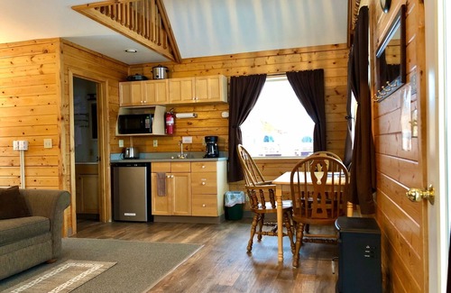 Talkeetna Cabin | Riverside Cabins at Susitna River Lodge