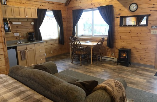 Talkeetna Cabin | Riverside Cabins at Susitna River Lodge