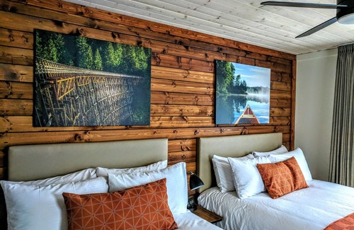 Lake Cowichan Hotel | Riverside Inn