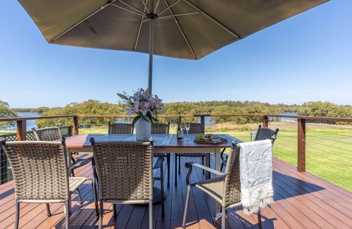 Coolangatta House | Riverside Retreat, Coolangatta, near Seven Mile Beach