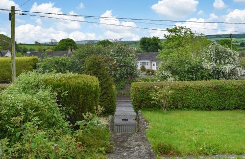 Trelawnyd House | Riversong