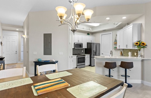 Historic District Condo | Riverwalk Condos - overlook the intercoastal!