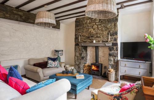 Dwygyfylchi House | Riverwash Cottage