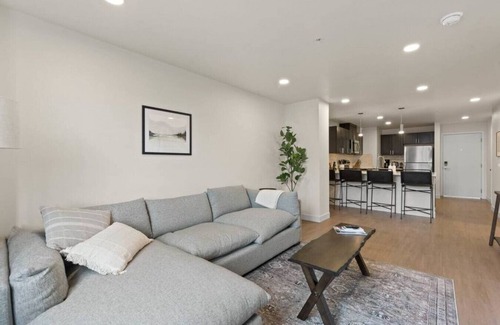 Riverside Apartment | Roav Stays - J&K Luxury Apartment 304