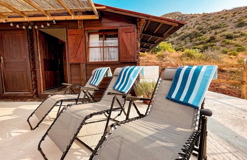 Bol Apartment | Robinson house with private beaches near Bol