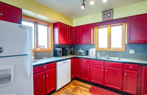 Northface House | Robyn`s Nest - 304 Slopeside Road