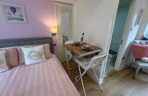 Brynsiencyn House | Robyns Retreat - Cosy Hideaway Perfect To Explore