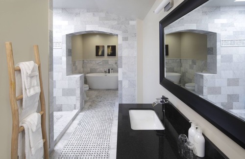 Healdsburg Hotel | Rockhouse Suites
