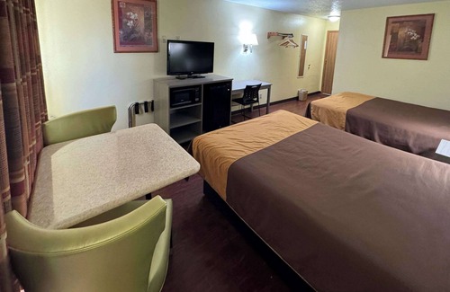 Moriarty Hotel | Rodeway Inn Moriarty