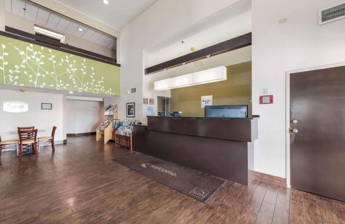 Knoxville Hotel | Rodeway Inn