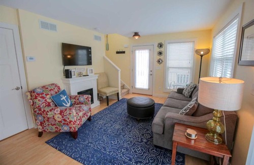 Ottawa House | Rollin` on the River #25