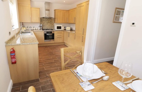 Rhos on Sea Cottage | Roma