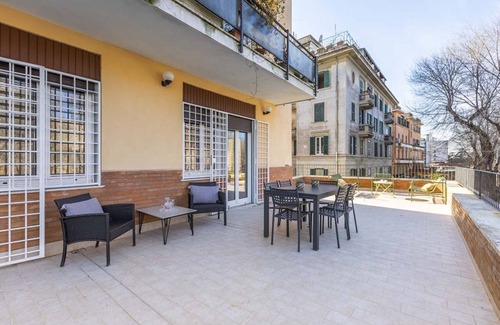 Aventine Apartment | ROMAC San Saba 5bedrooms by Piramide with Terrace