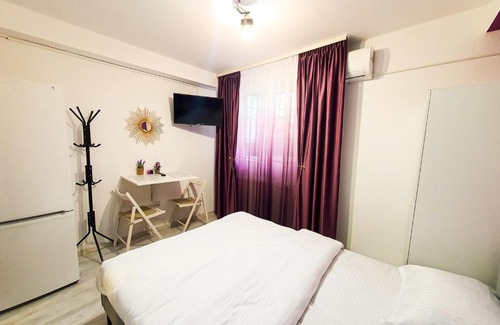 Drumul Taberei Apartment | Romancierilor Studio with self check in