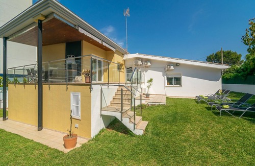 Son Baulo House | ROMANÍ - Beautiful chalet with great garden and terrace near the beach. Free WiFi