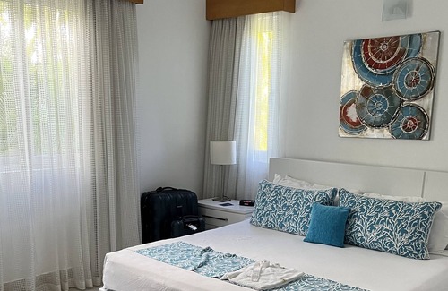 Costambar Villa | Romantic Caribbean villa just minutes from the beach