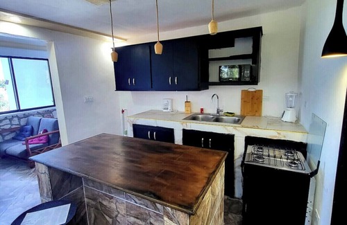 F.w.i Condo | Romantic Condo Vivymitchel Apart