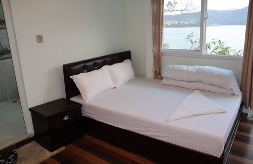 Pokhara Cabin | Romantic Lake View Hotel With Balcony, Bath Tub and own Restaurant