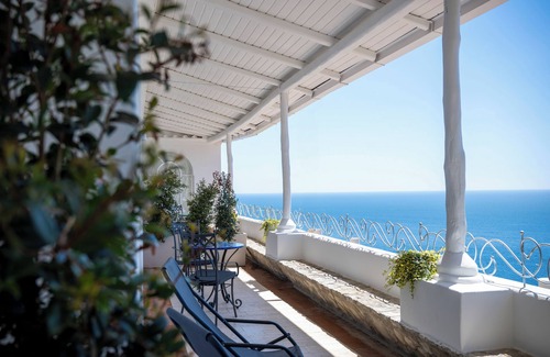 Positano Apartment | Romantic Suite with terrace sea view and free parking