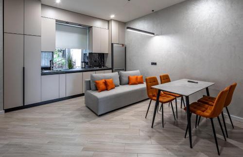 Prospekt Svobody Apartment | Romari Куліша 3