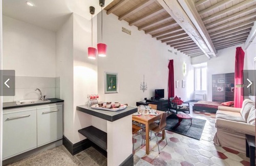 Roman Ghetto Apartment | Rome’s heart open space