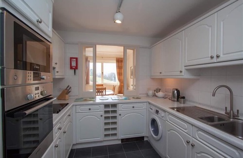 Waterhead Cottage | ROMNEY 12, family friendly, luxury holiday cottage in Ambleside