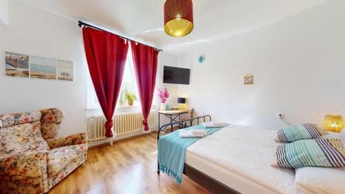 Pezinok Bed & Breakfast | Ron De Mar - ES TRENC