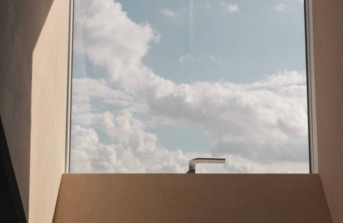 Werben Apartment | ROOF FLOOR: Wood-burning stove and room for socializing