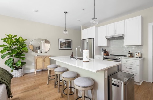 Wesley Heights House | Rooftop + Firepit - Near Uptown