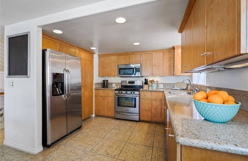 Silver Strand House | Rooftop Getaway- Ocean View Beach House!