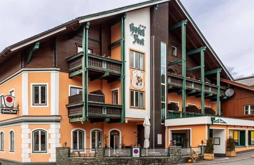 Bad Mitterndorf House | Room 29 - Hotel Post by keyone