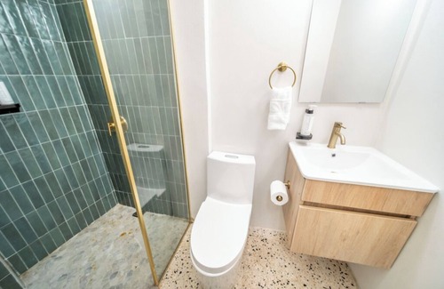 Santurce Hotel | Room 7: Design-Forward Studio by Lagoon